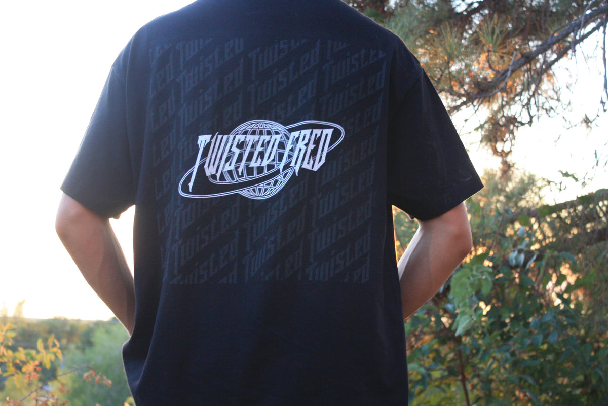 Around the world Twisted Fred T-shirt